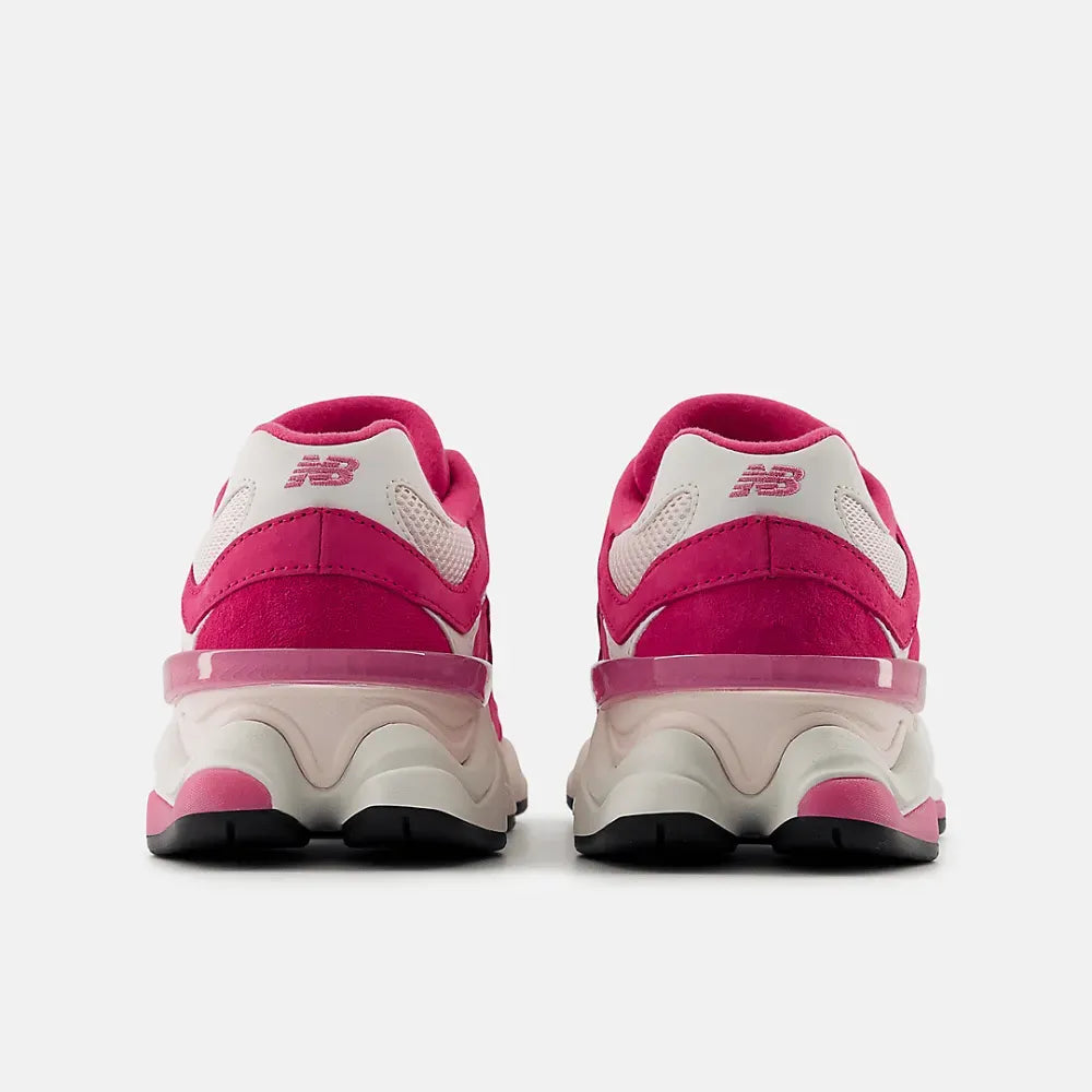 New Balance 9060 - Fuchsia Pink