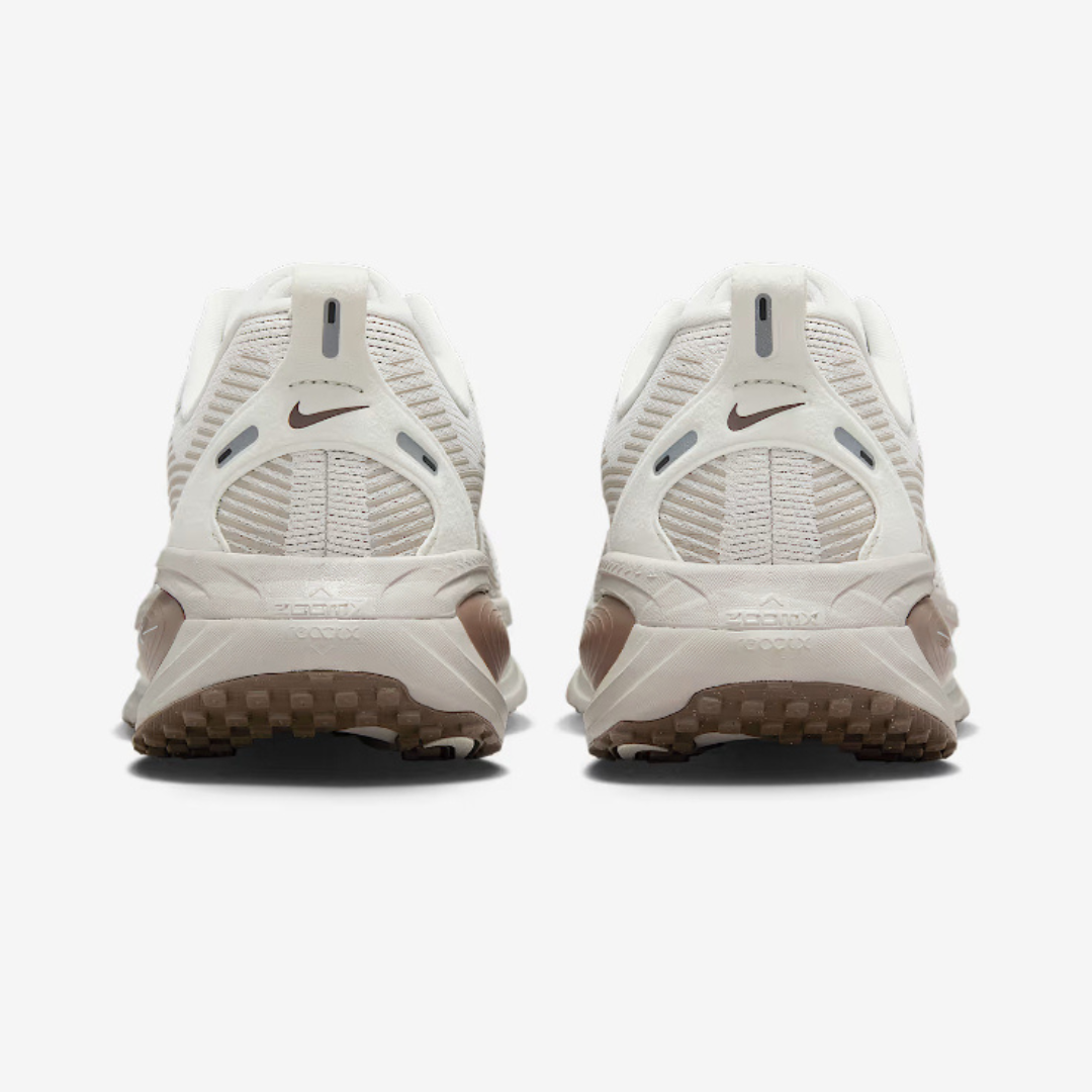 Nike Vomero 18 - Brown