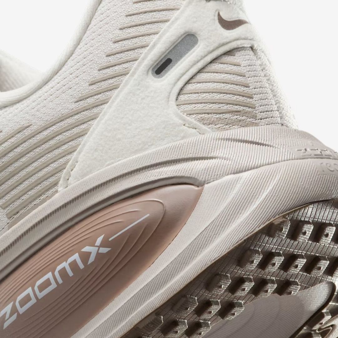 Nike Vomero 18 - Brown