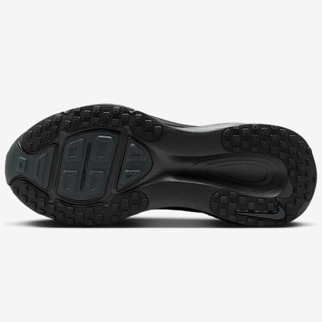 Nike Vomero 18 - Black