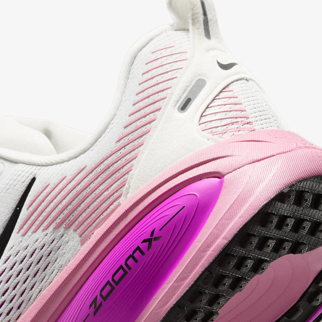 Nike Vomero 18 - White | Purple