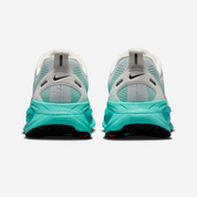 Nike Vomero 18 - White | Dusty Cactus