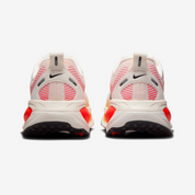 Nike Vomero 18 - White | Orange