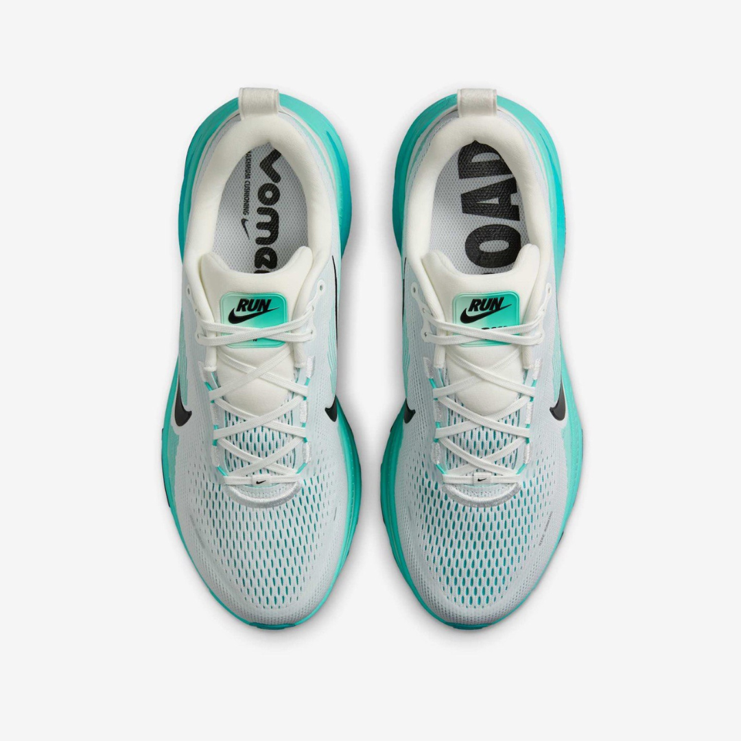 Nike Vomero 18 - White | Dusty Cactus
