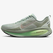 Nike Vomero 18 - Olive Green