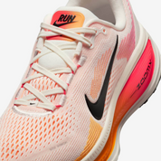 Nike Vomero 18 - White | Orange