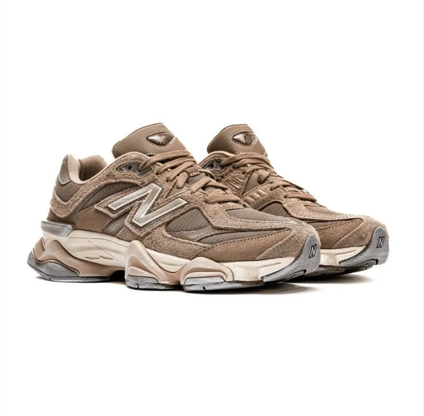 New Balance 9060 - Mushroom | Timberwolf