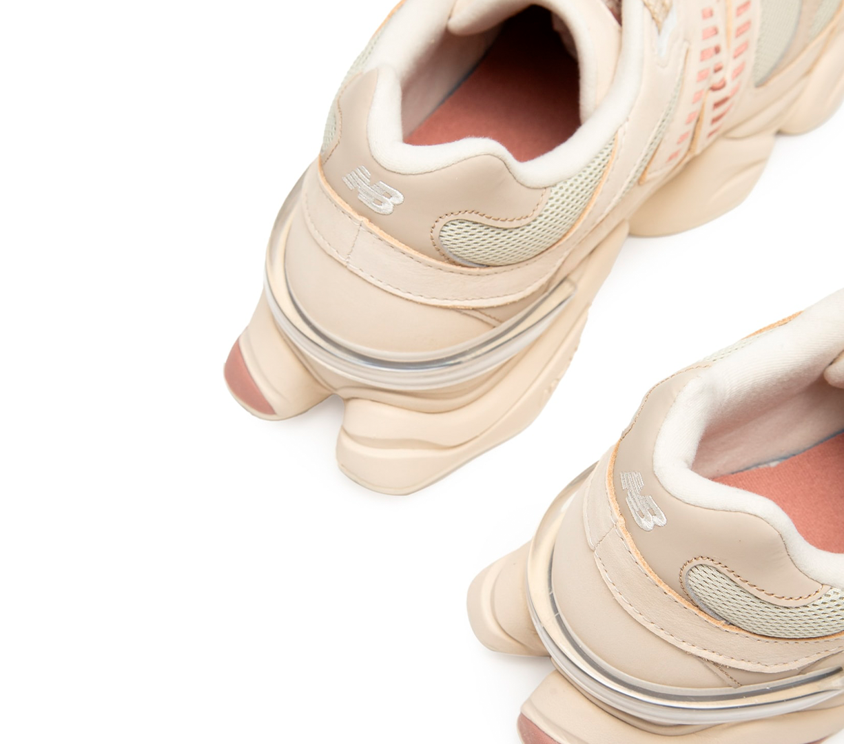 New Balance 9060 - Mid Century | Pink