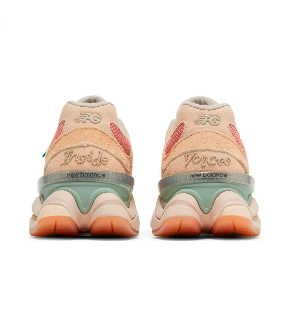 New Balance 9060 - Penny Cookie Pink